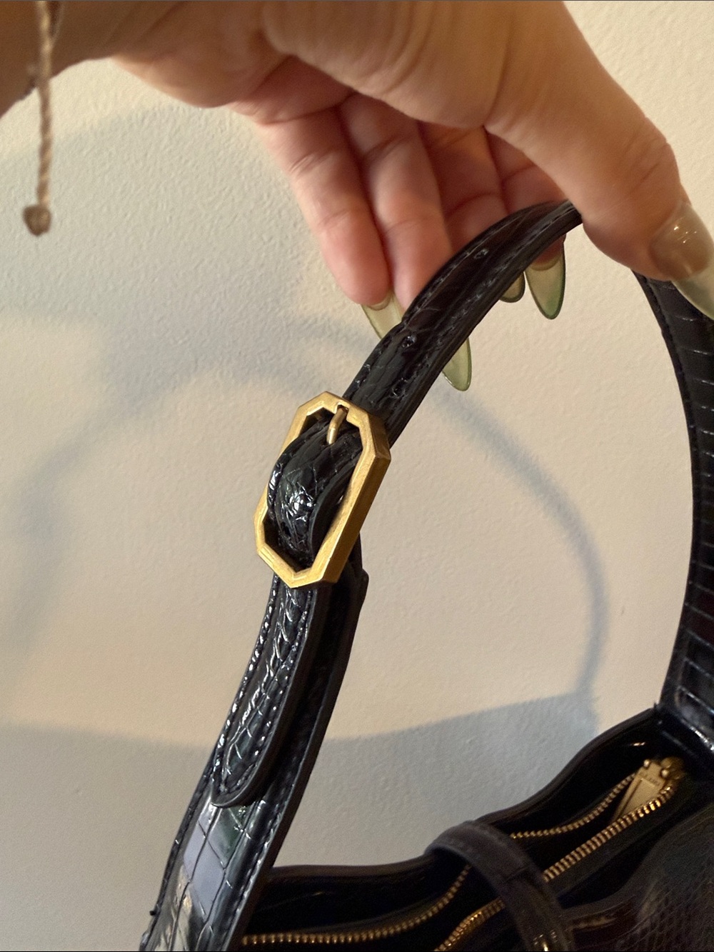 Aldo Black Croc-Embossed Shoulder Bag with Gold Hardware - Picture 3 of 4
